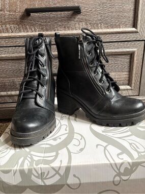 Black Lace-Up Block Heel Ankle Boots - Women